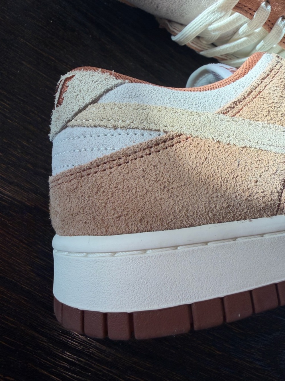 Nike Dunk Low Pro Premium Medium Curry Size 12 - Picture 2 of 11